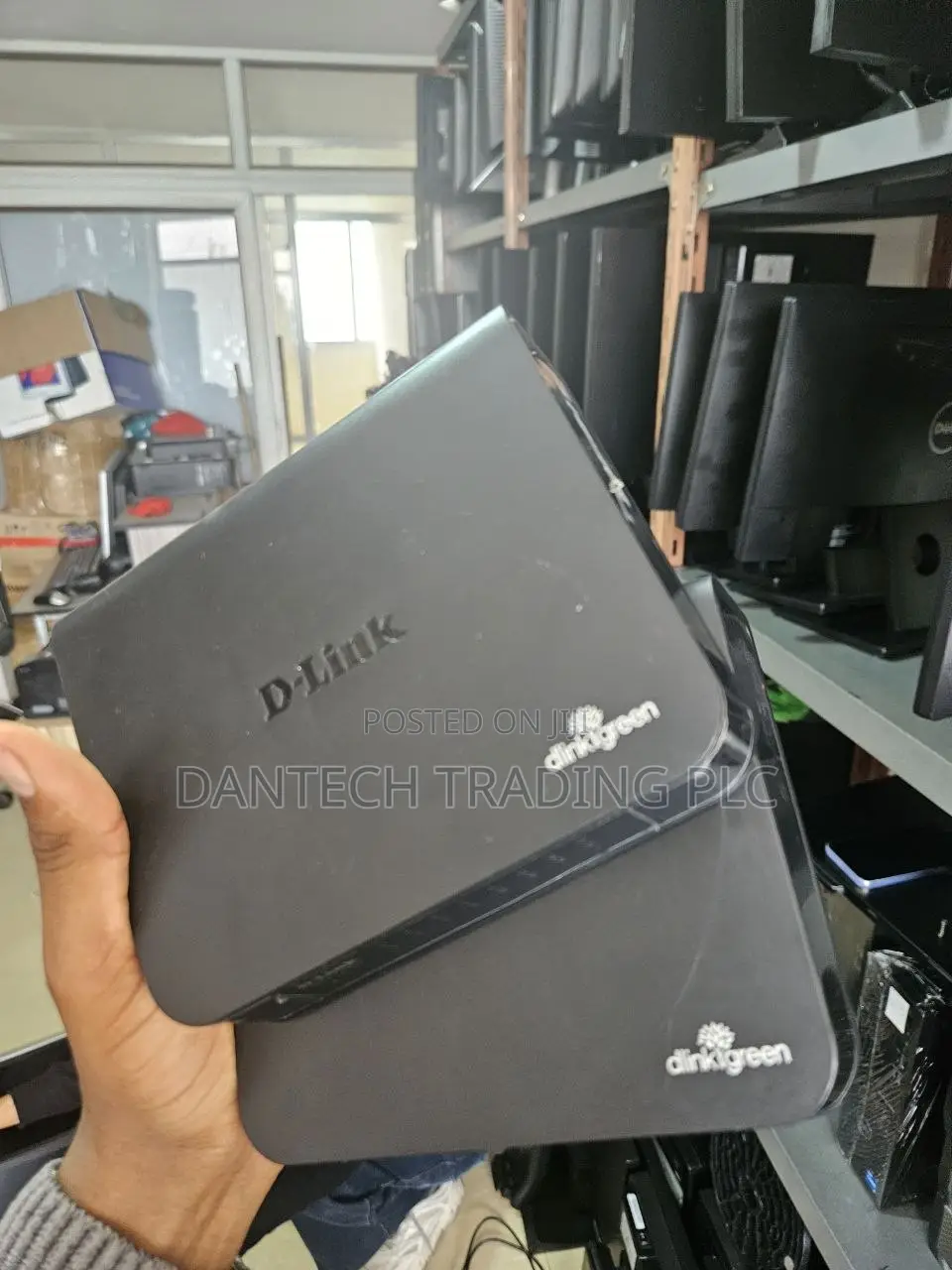 D-Link DES-1016A 16-Port Ethernet Switch