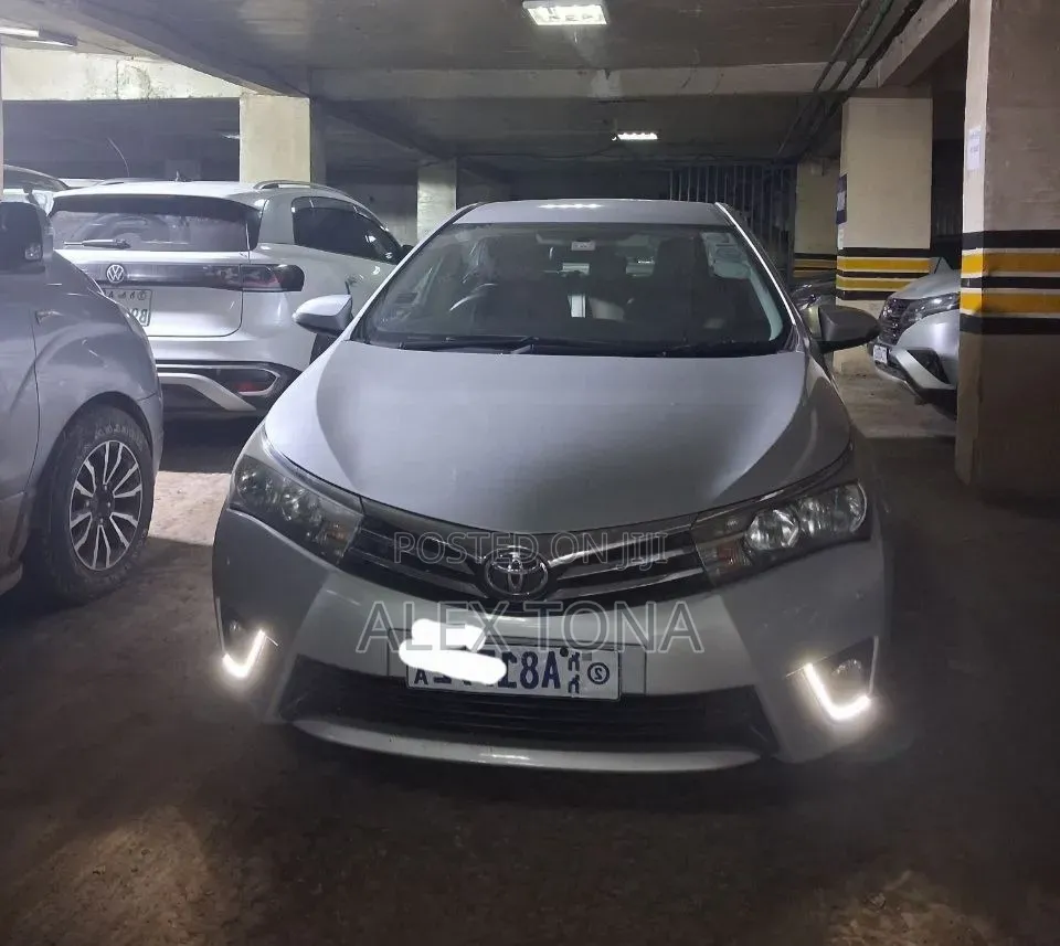 Toyota Corolla 2016 Silver