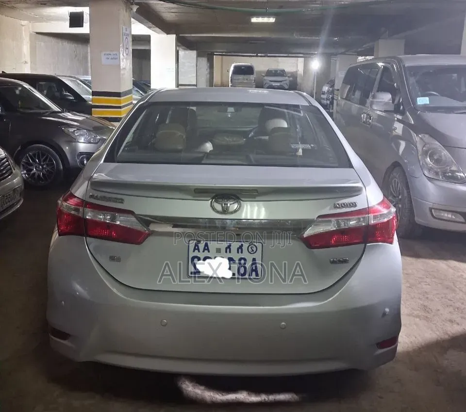 Toyota Corolla 2016 Silver