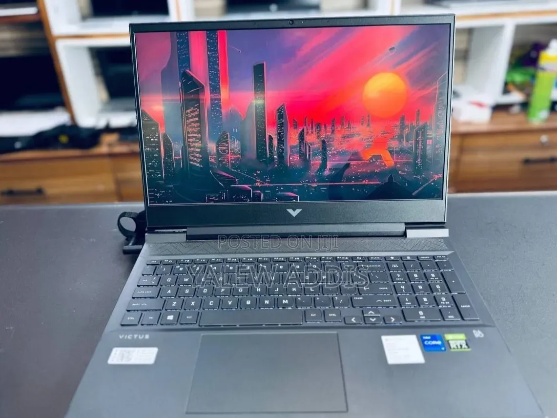 New Laptop HP Victus 16 16GB Intel Core i7 SSD 512GB