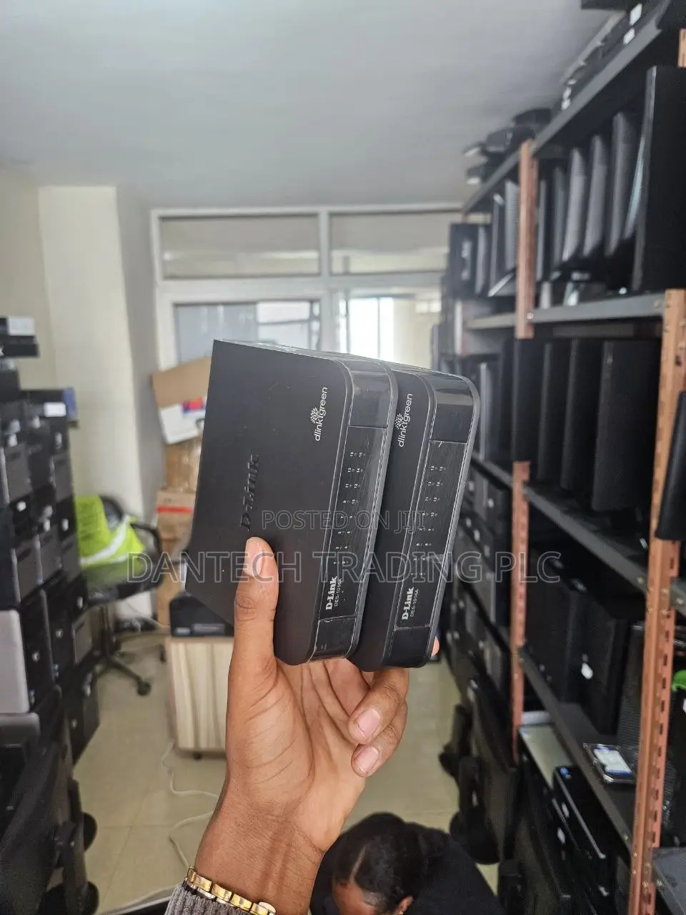 D-Link DES-1016A 16-Port Ethernet Switch