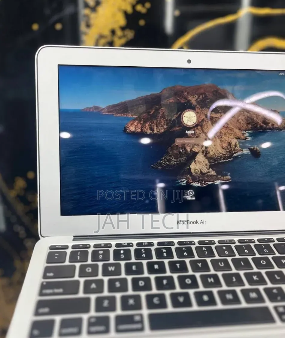 New Laptop Apple MacBook Air 2015 8GB Intel Core i5 SSD 128GB