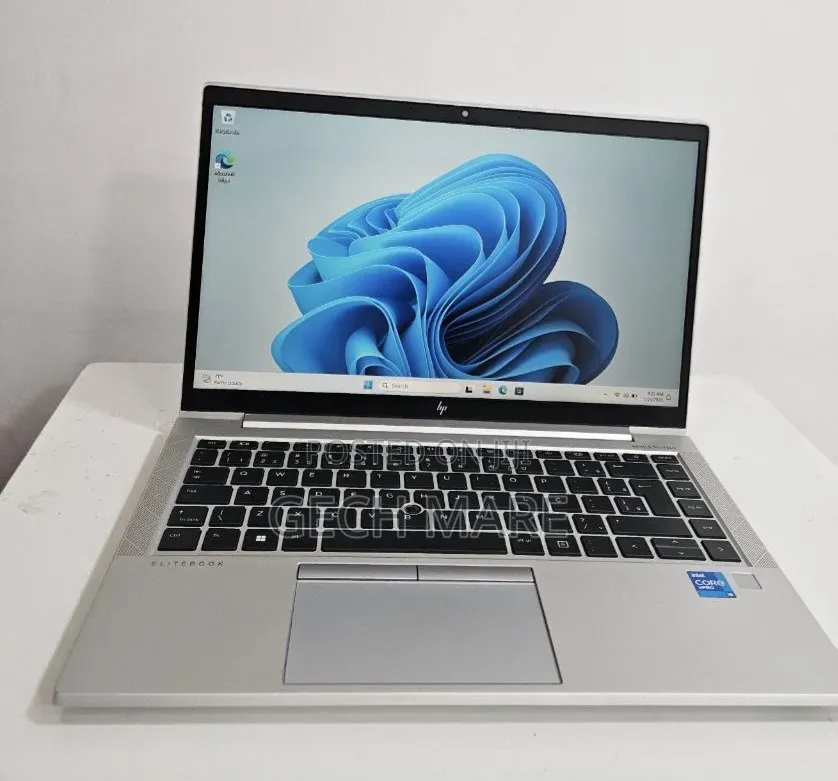 New Laptop HP EliteBook 840 G8 16GB Intel Core i5 SSD 512GB