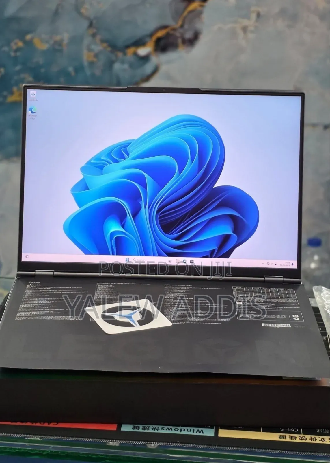 New Laptop Lenovo Legion 9 32GB AMD Ryzen 9 SSD 1T