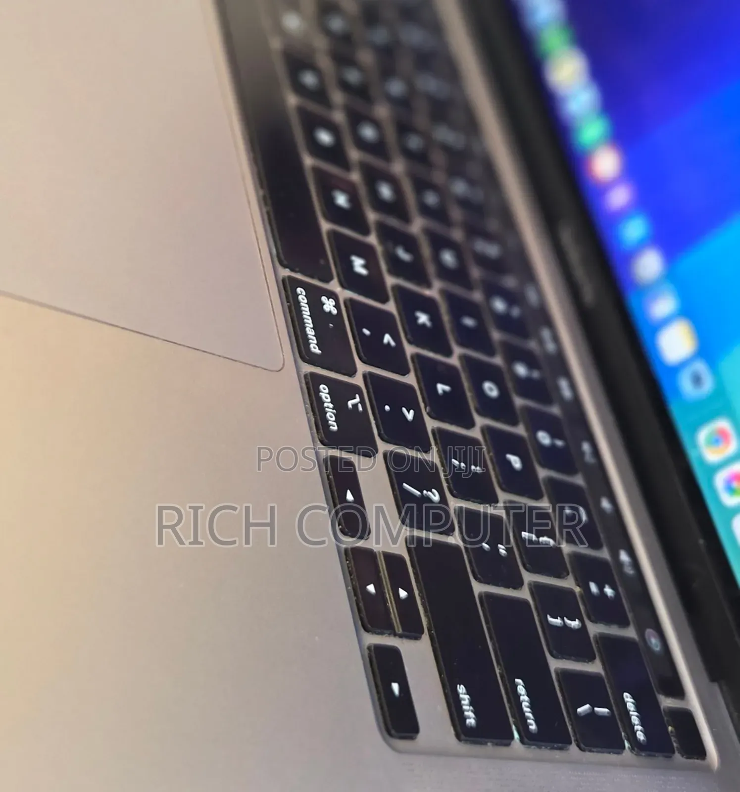 New Laptop Apple MacBook Pro 16GB Apple M1 SSD 512GB