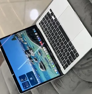 New Laptop Apple MacBook Pro 2022 M2 8GB Apple M2 SSD 512GB