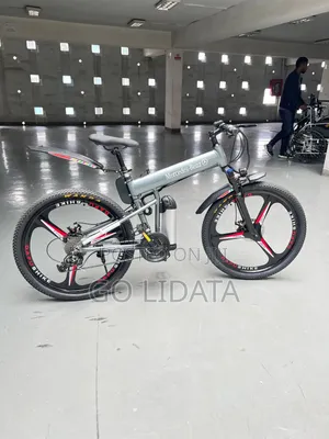 ለጉዞ ምቹ Mercedes-Benz Bike — Comfortable Mercedes-Benz Touring Bike