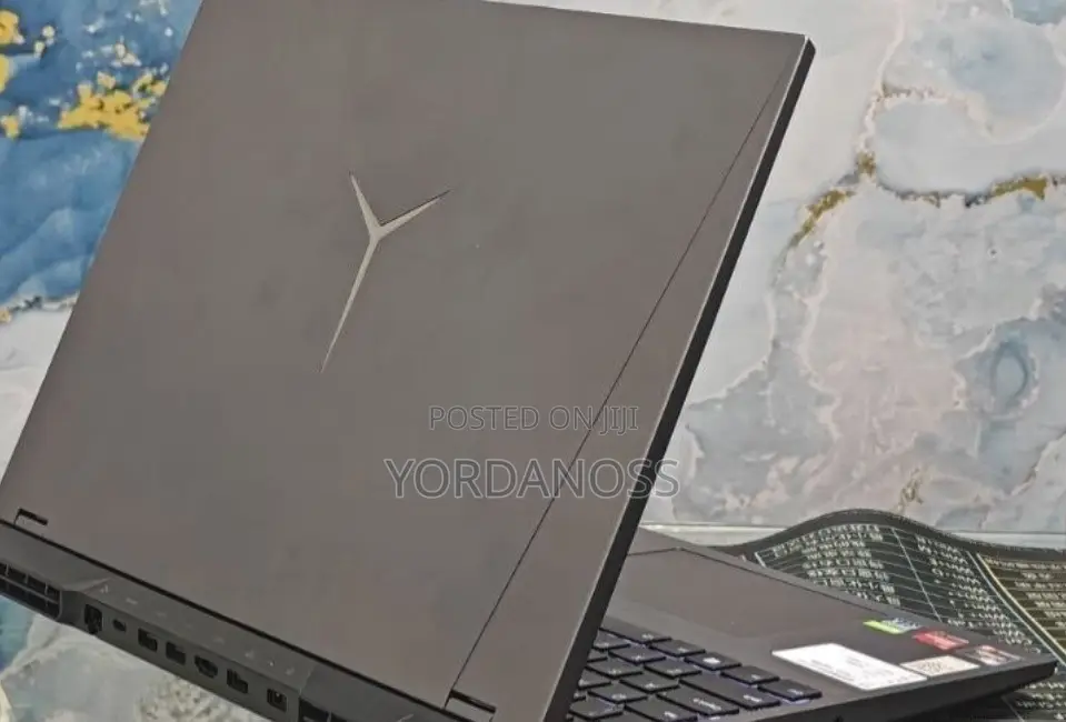 New Laptop Lenovo Legion 5 16GB AMD Ryzen 7 SSD 512GB