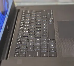New Laptop Dell XPS 15 16GB Intel Core i5 SSD 512GB