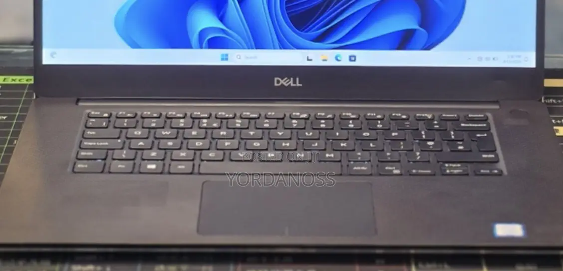 New Laptop Dell XPS 15 16GB Intel Core i5 SSD 512GB
