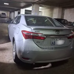 Toyota Corolla 2015 Silver