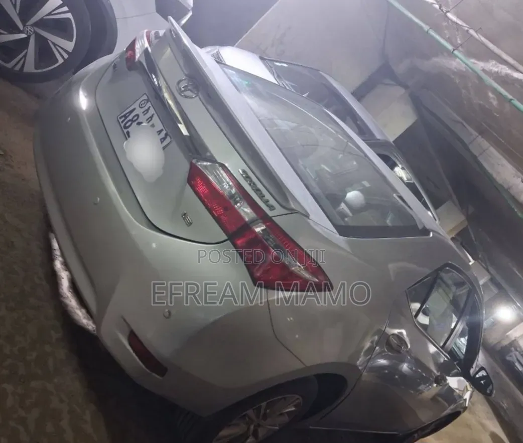 Toyota Corolla 2015 Silver