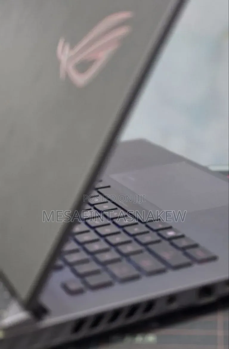 New Laptop Asus ROG Strix G15 16GB Intel Core i9 SSD 1T