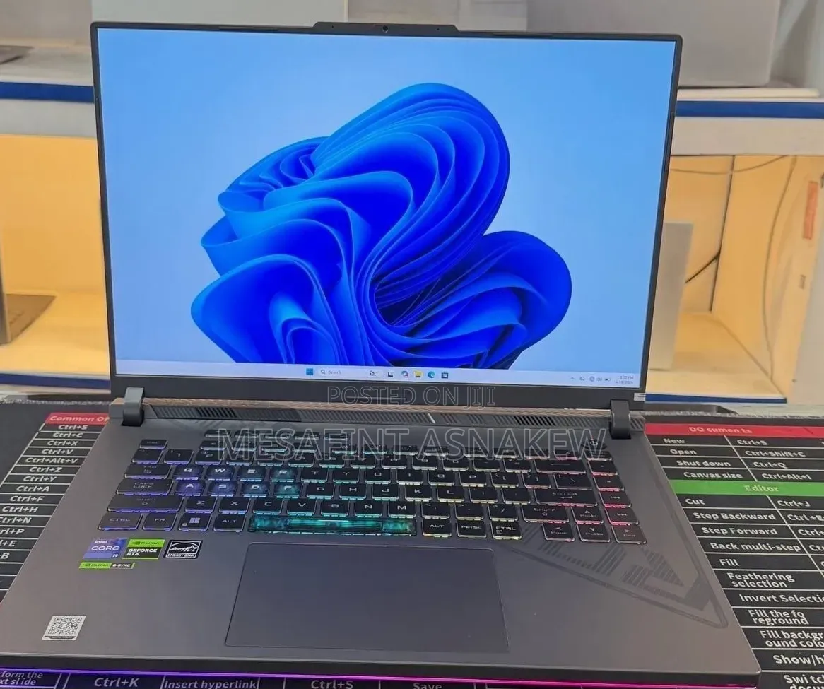 New Laptop Asus ROG Strix G15 16GB Intel Core i9 SSD 1T