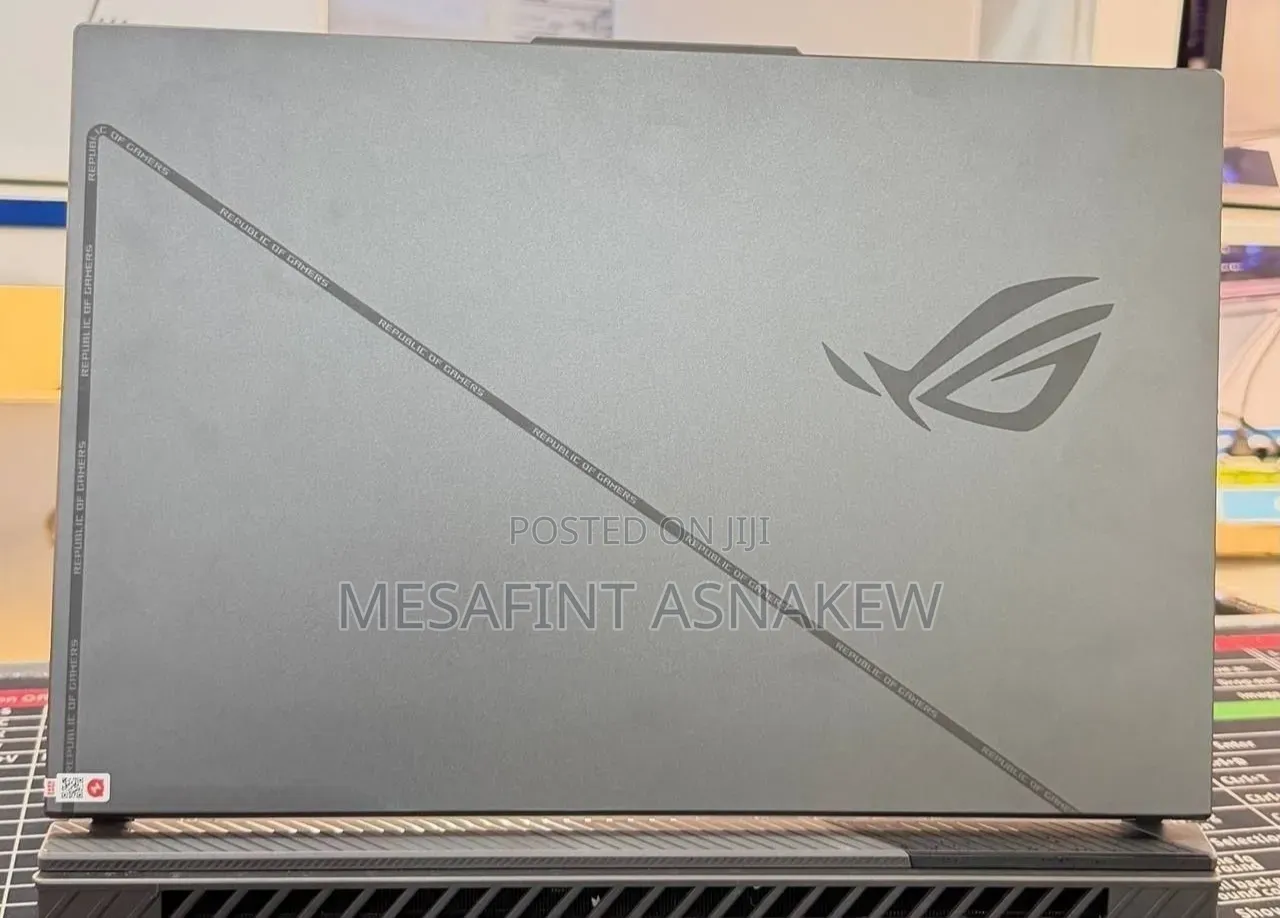New Laptop Asus ROG Strix G15 16GB Intel Core i9 SSD 1T