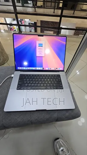 New Laptop Apple MacBook Pro 2021 M1 Max 32GB Apple M1 Max SSD 512GB