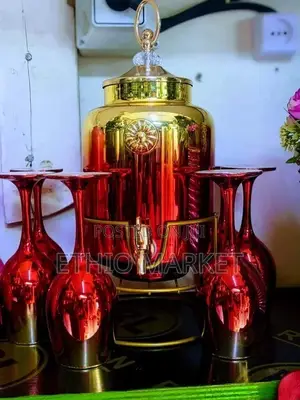 ወርቃማ ግሬዲየንት የመጠጫ ብርጭቆ