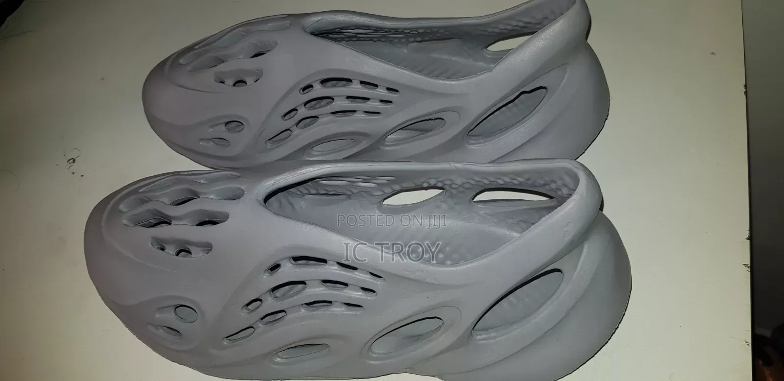 Yeezy Foam [] Runner