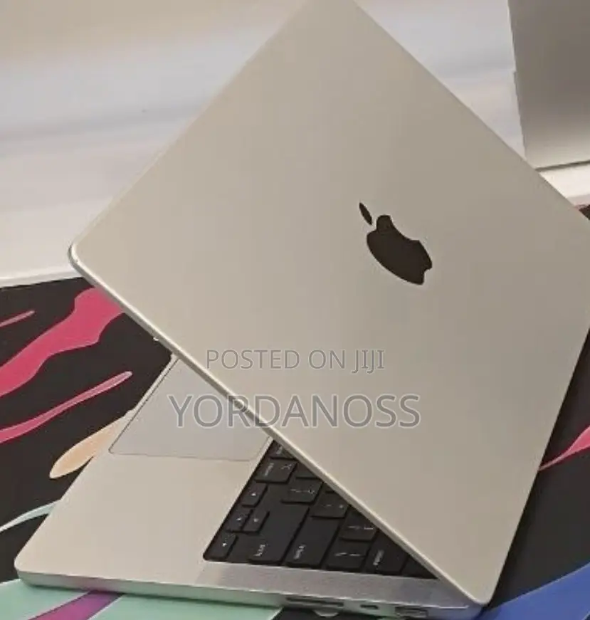 New Laptop Apple MacBook Pro 2021 M1 16GB Apple M1 Pro SSD 512GB