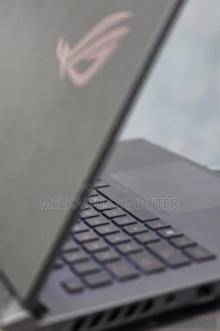 New Laptop Asus ROG Strix G16 16GB Intel Core i9 SSD 1T