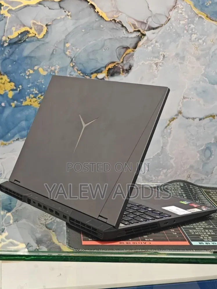 New Laptop Lenovo Legion 9 16GB AMD Ryzen 7 SSD 512GB