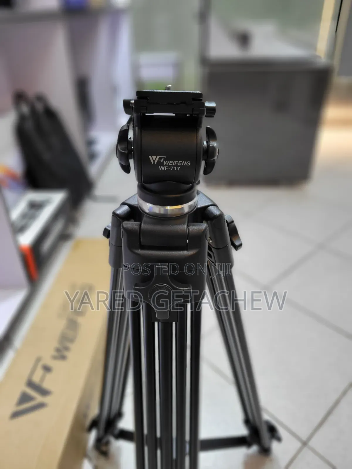 WF-717 Heavy Duty Tripod