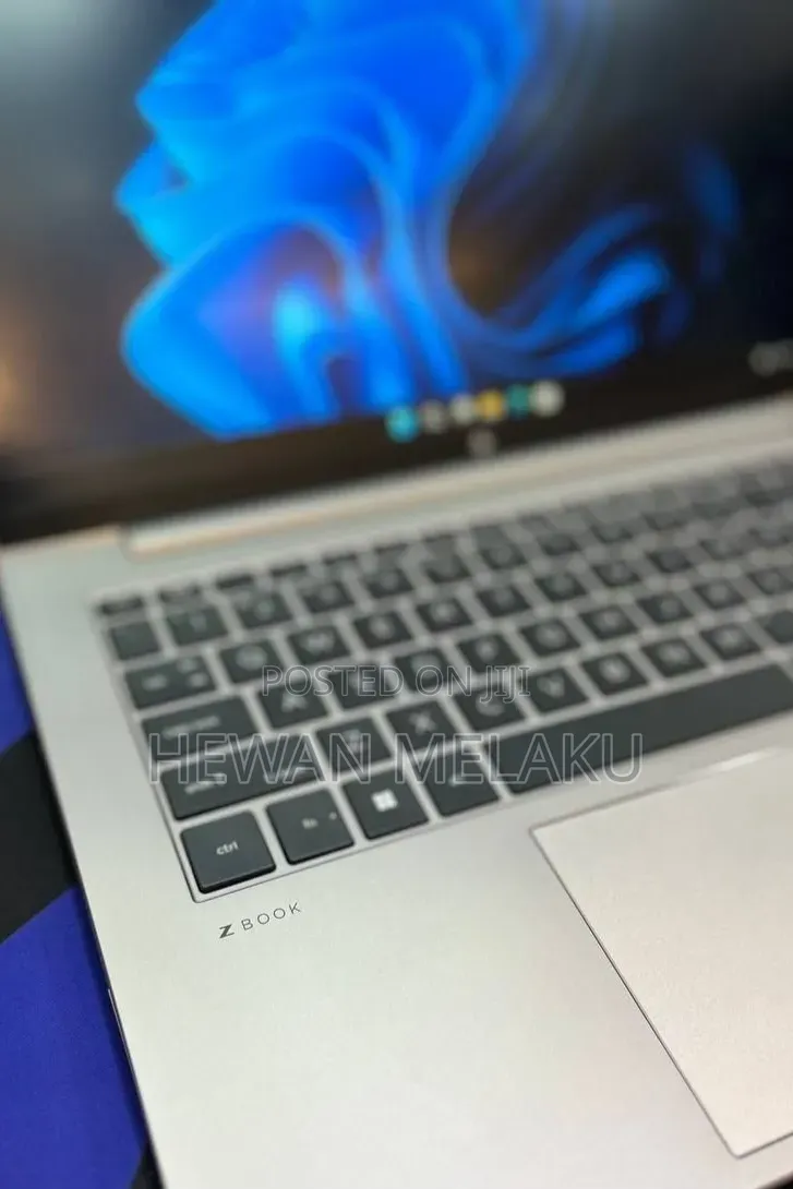 New Laptop HP ZBook 14 16GB Intel Core i7 SSD 512GB