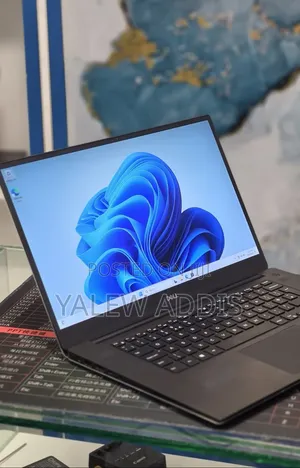 New Laptop Dell XPS 15 16GB Intel Core i5 SSD 512GB
