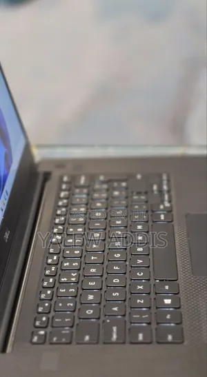 New Laptop Dell XPS 15 16GB Intel Core i5 SSD 512GB