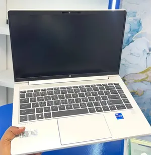 New Laptop HP EliteBook 840 G10 16GB Intel Core i7 SSD 512GB
