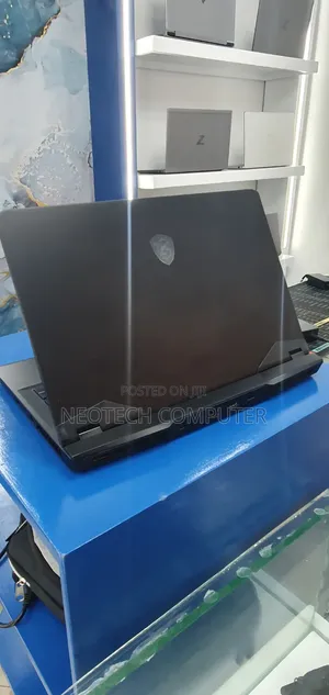 New Laptop MSI GP75 Leopard 16GB Intel Core i7 SSD 512GB