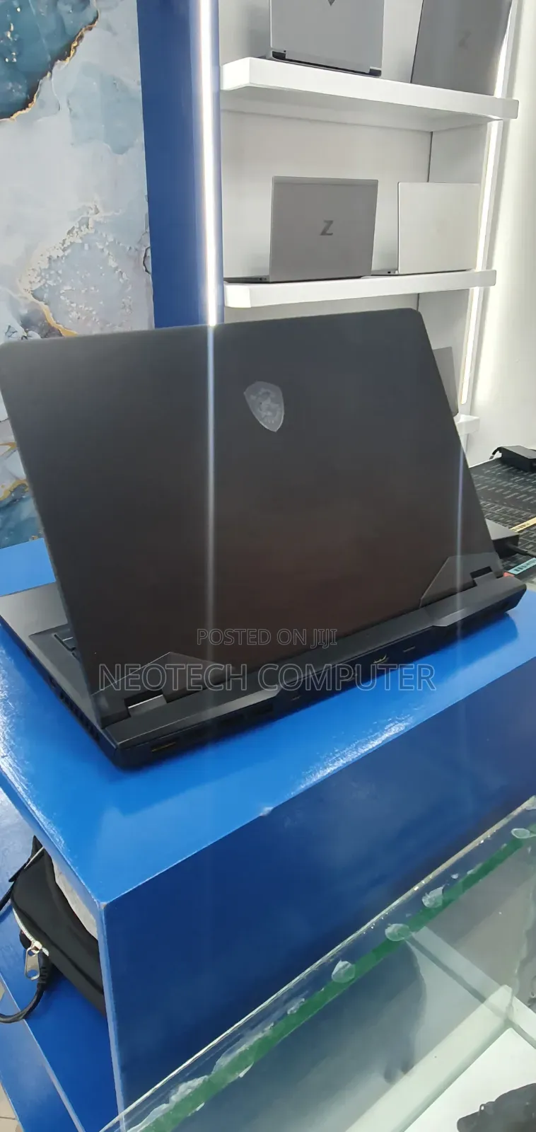 New Laptop MSI GP75 Leopard 16GB Intel Core i7 SSD 512GB