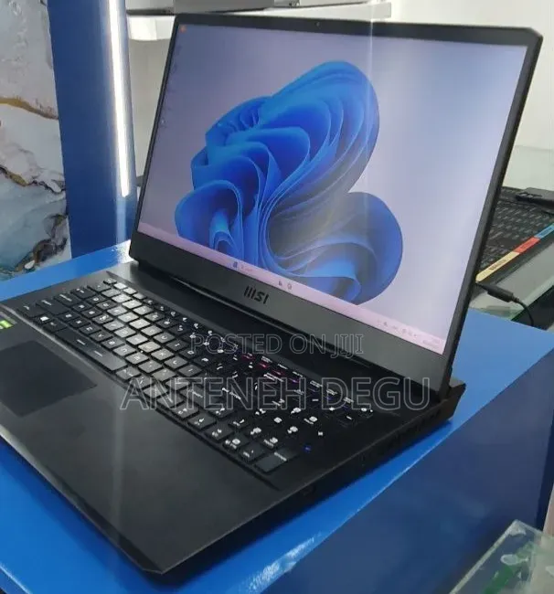 New Laptop MSI GP75 Leopard 16GB Intel Core i7 SSD 1T