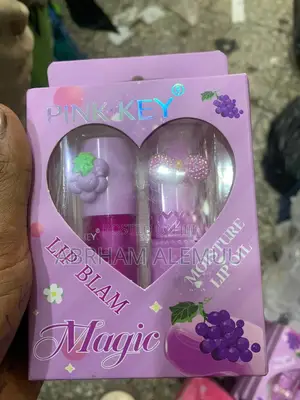Lip Balm & Lip Moisturizer Oil