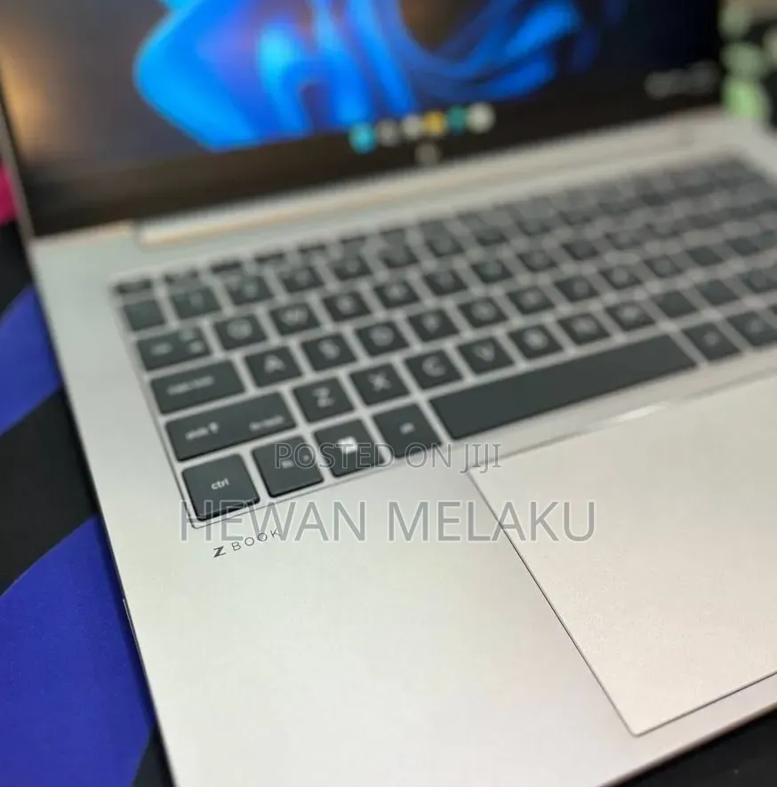 New Laptop HP ZBook 14 16GB Intel Core i7 SSD 512GB