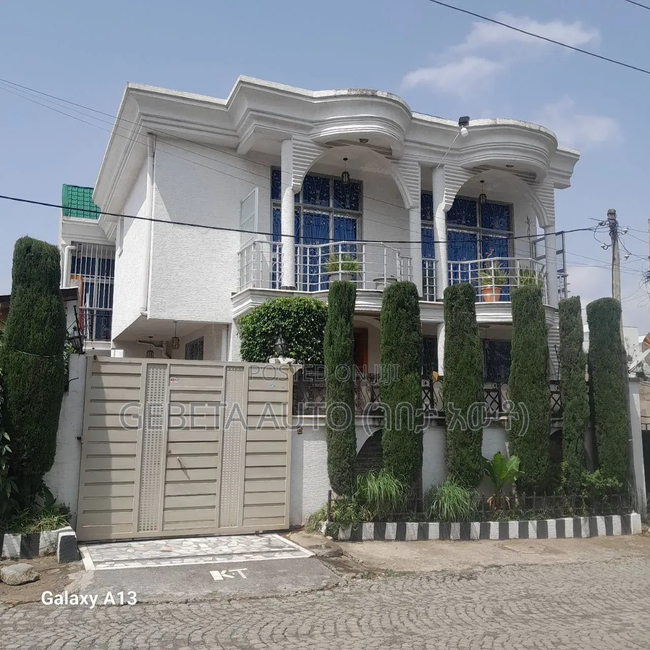 Furnished 5bdrm House in Semit, Yeka for sale