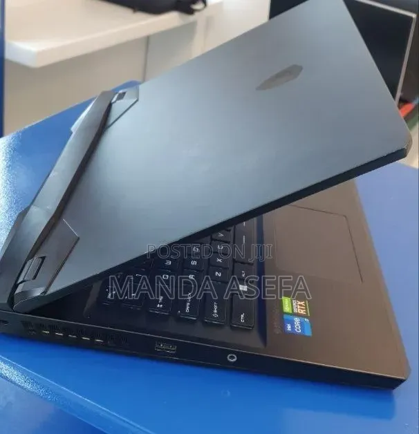 New Laptop MSI 16GB Intel Core i7 SSD 1T