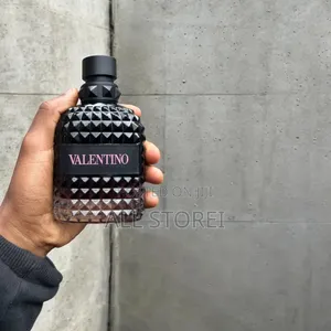 VALENTINO  Perfume