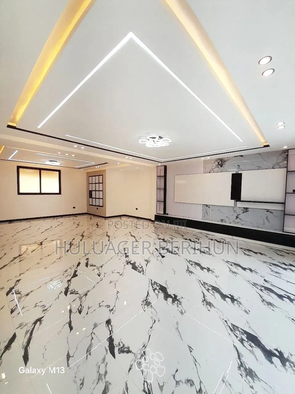 Furnished 8bdrm House in Bole for sale