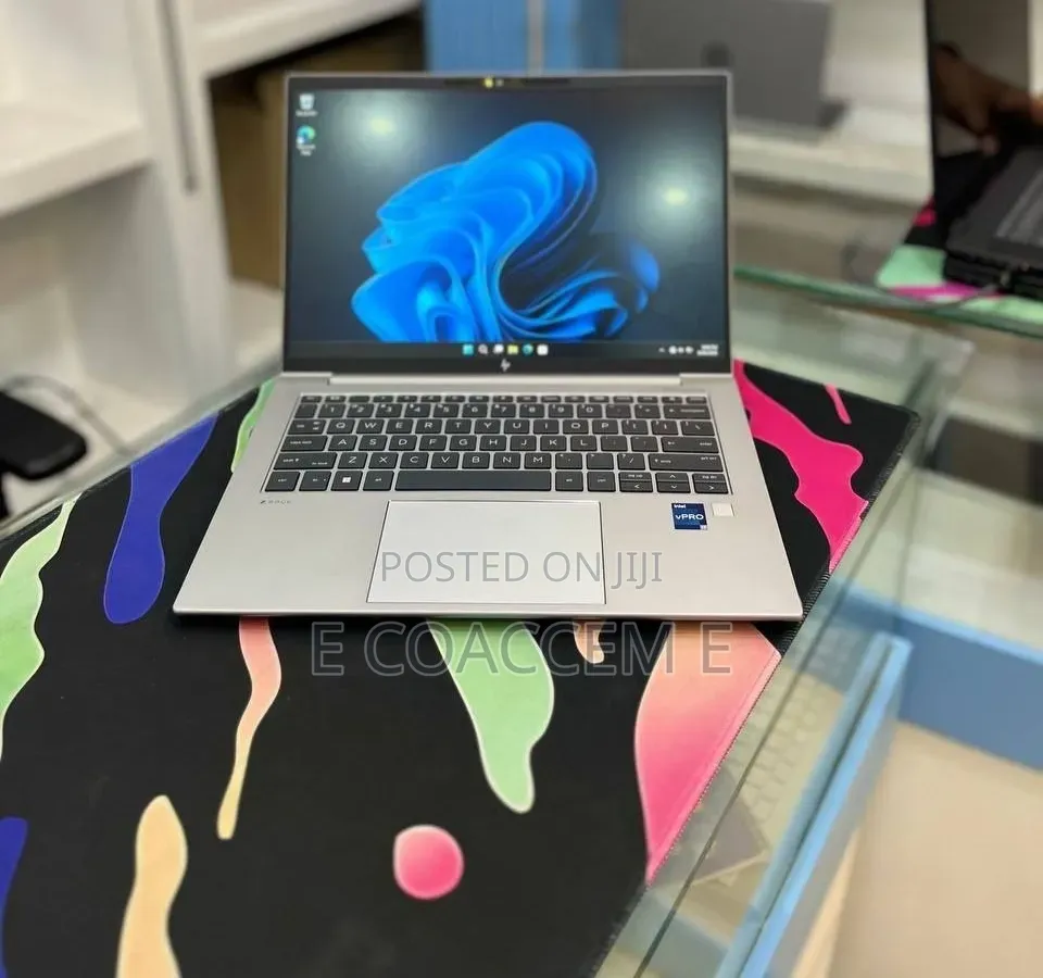 New Laptop HP 16GB Intel SSD 512GB