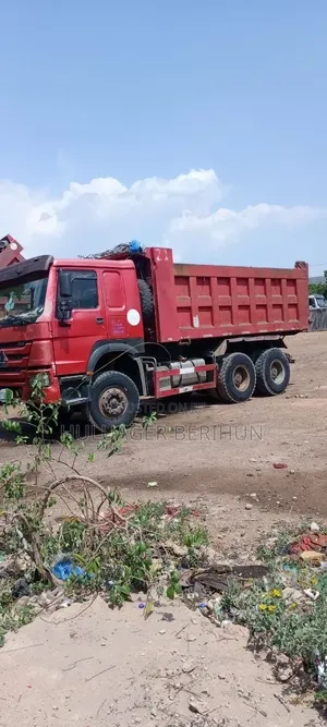 New Sinotruk Howo 2017 Red