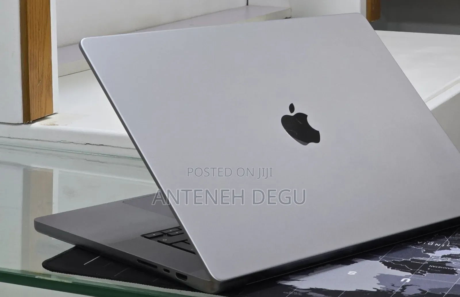New Laptop Apple MacBook 32GB Apple M1 Max SSD 1T