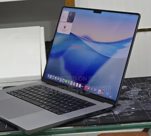 New Laptop Apple MacBook 32GB Apple M1 Max SSD 1T