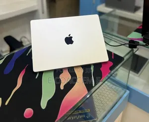 New Laptop Apple MacBook 16GB SSD 512GB