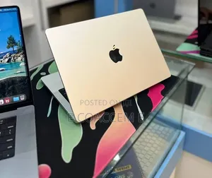 New Laptop Apple MacBook 16GB SSD 512GB