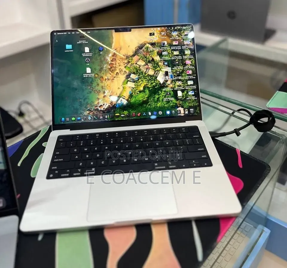 New Laptop Apple MacBook 16GB SSD 512GB