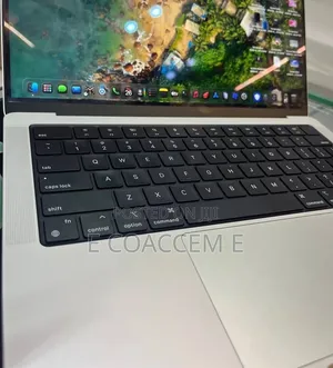 New Laptop Apple MacBook 16GB SSD 512GB
