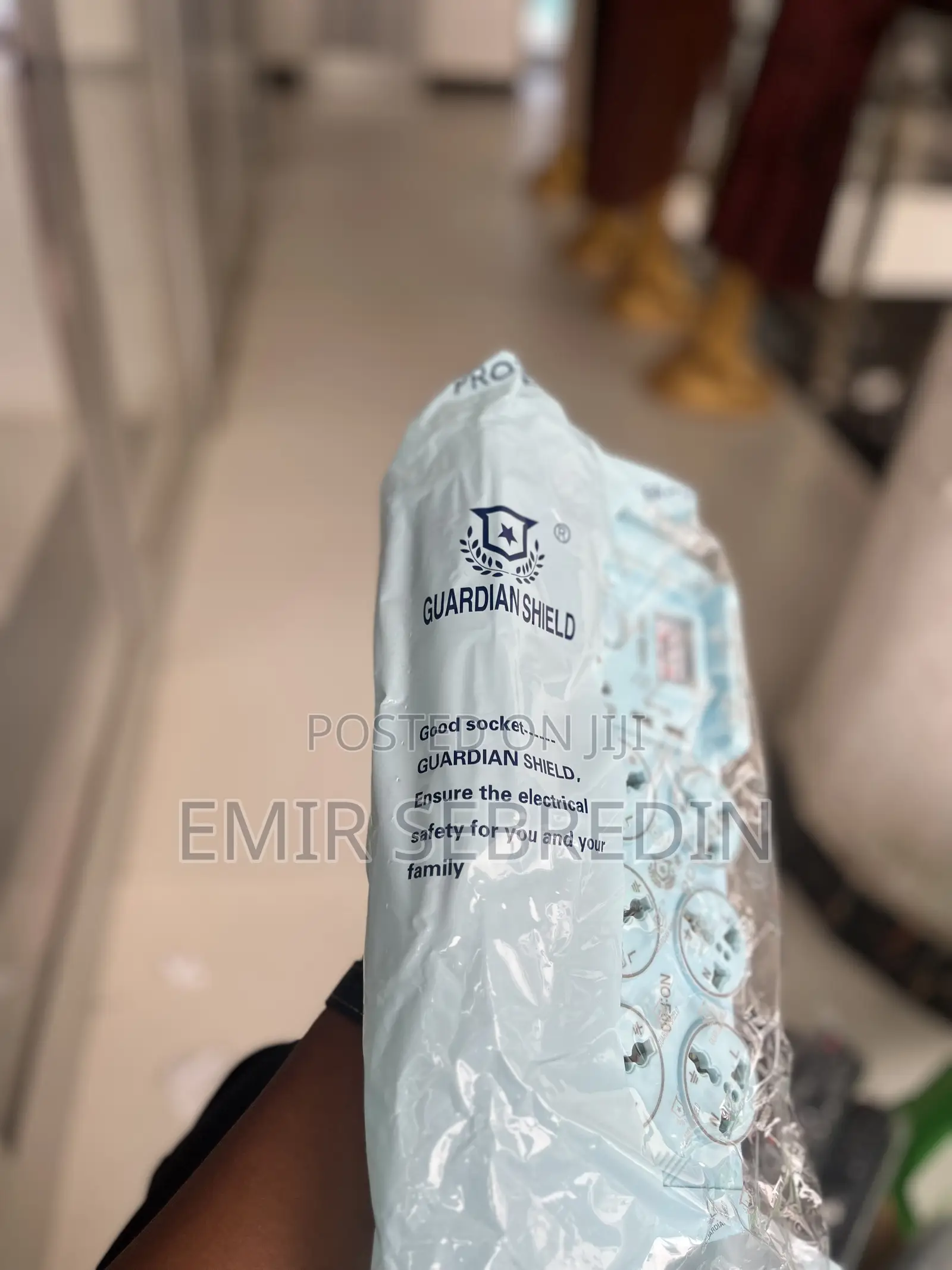 Guardian Shield Divider የቤት ውስጥ ሶኬት ማከፍፈያ