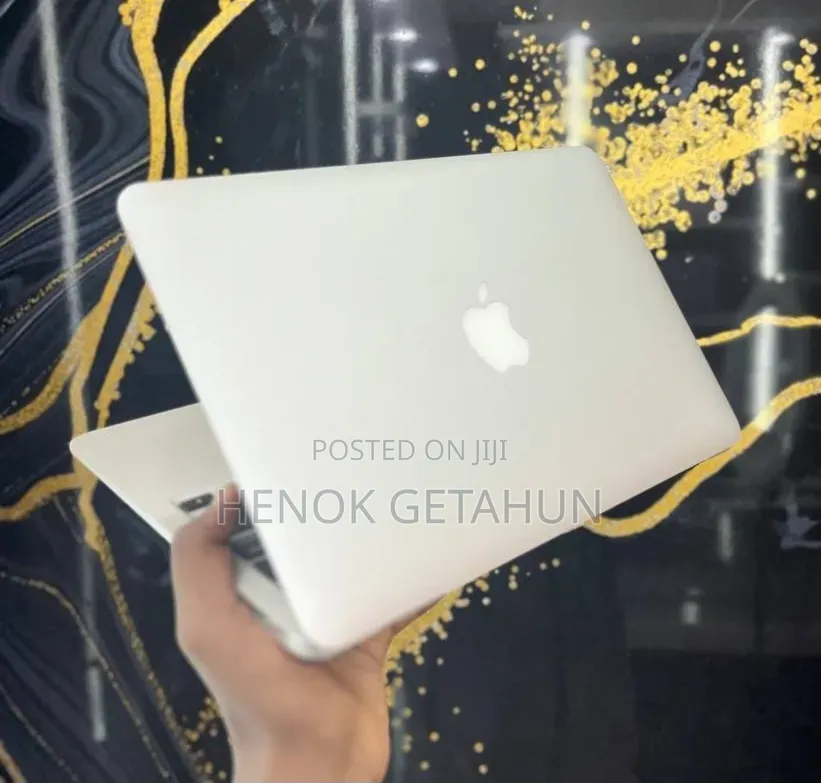 New Laptop Apple MacBook Air 2015 8GB Intel Core i5 SSD 128GB