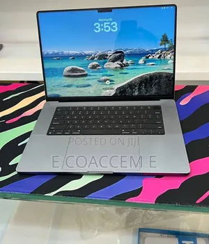 New Laptop Apple MacBook 32GB SSD 512GB